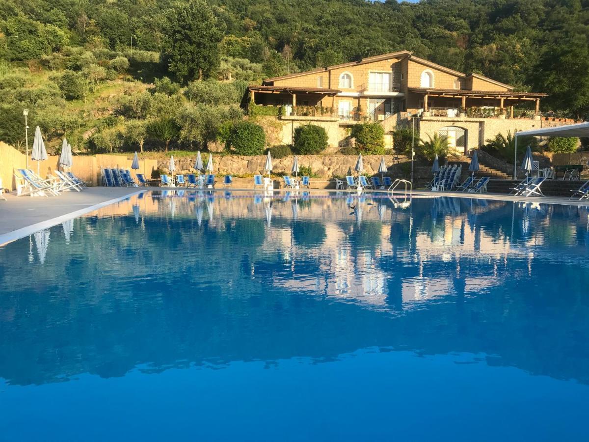 Le Rocce Bed & Breakfast SantʼAgata deʼ Goti Dış mekan fotoğraf