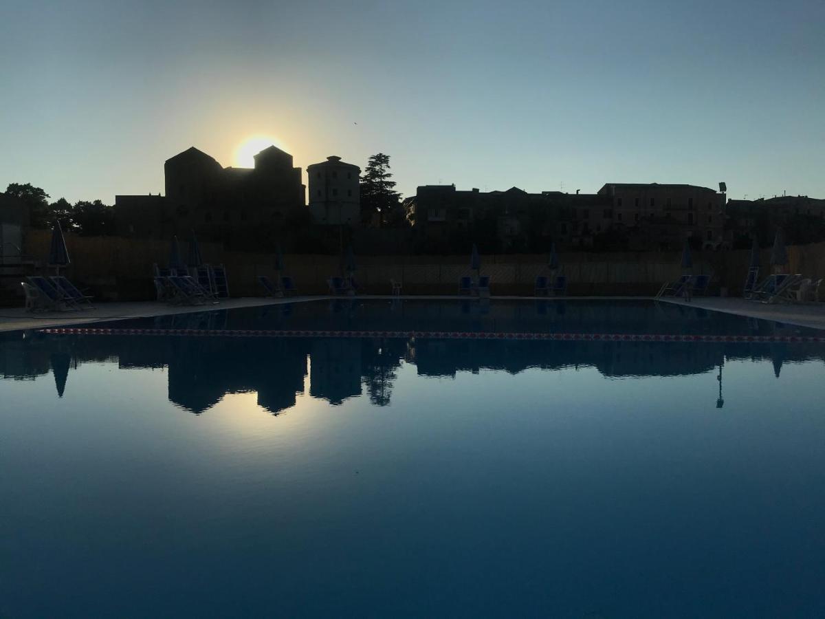 Le Rocce Bed & Breakfast SantʼAgata deʼ Goti Dış mekan fotoğraf