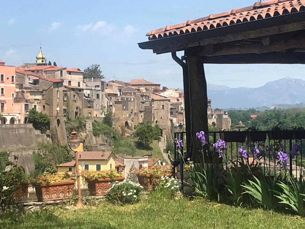 Le Rocce Bed & Breakfast SantʼAgata deʼ Goti Dış mekan fotoğraf