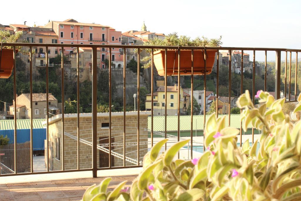 Le Rocce Bed & Breakfast SantʼAgata deʼ Goti Dış mekan fotoğraf