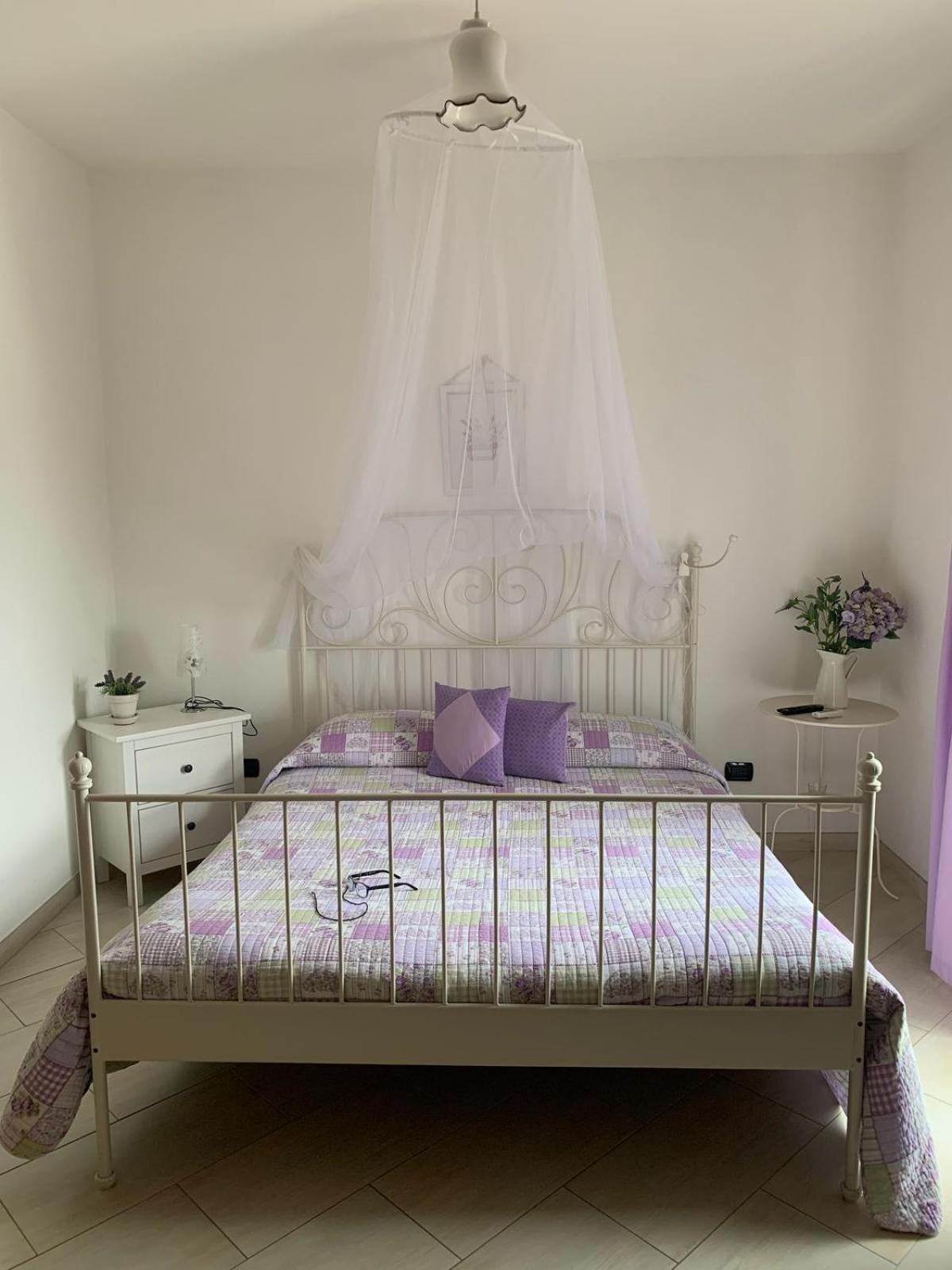 Le Rocce Bed & Breakfast SantʼAgata deʼ Goti Dış mekan fotoğraf