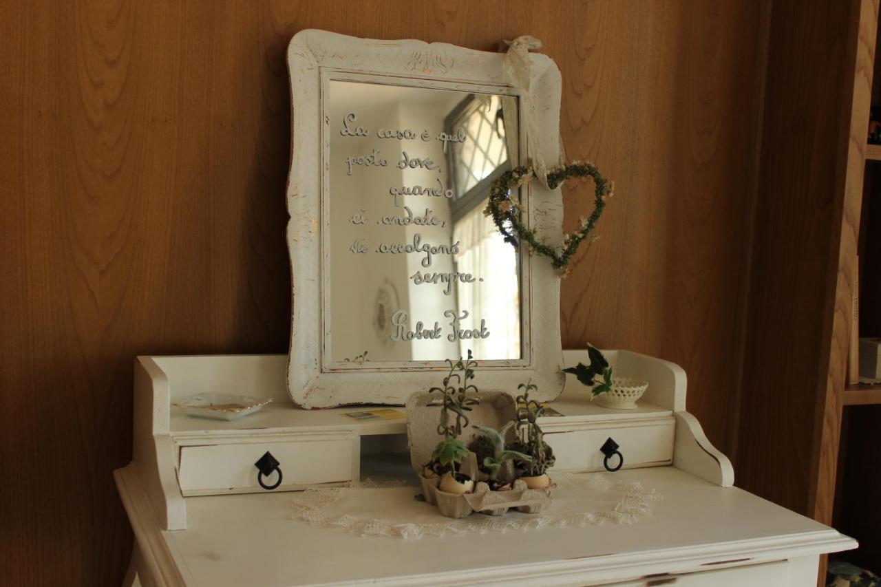 Le Rocce Bed & Breakfast SantʼAgata deʼ Goti Dış mekan fotoğraf